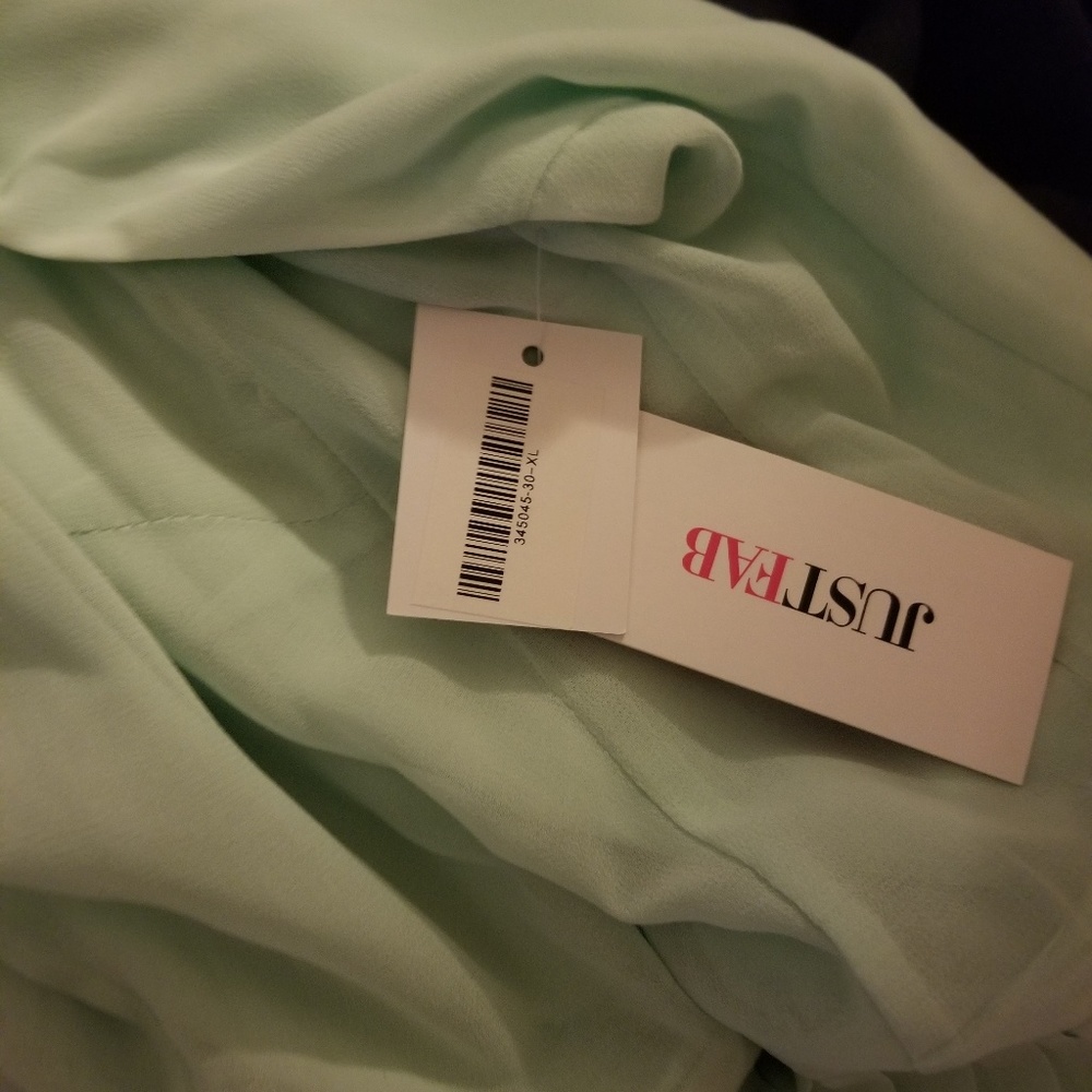 Dress - Picture 2 of 3